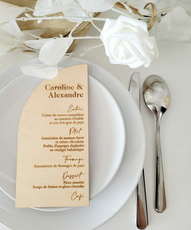 Menu bois mariage personnalisé