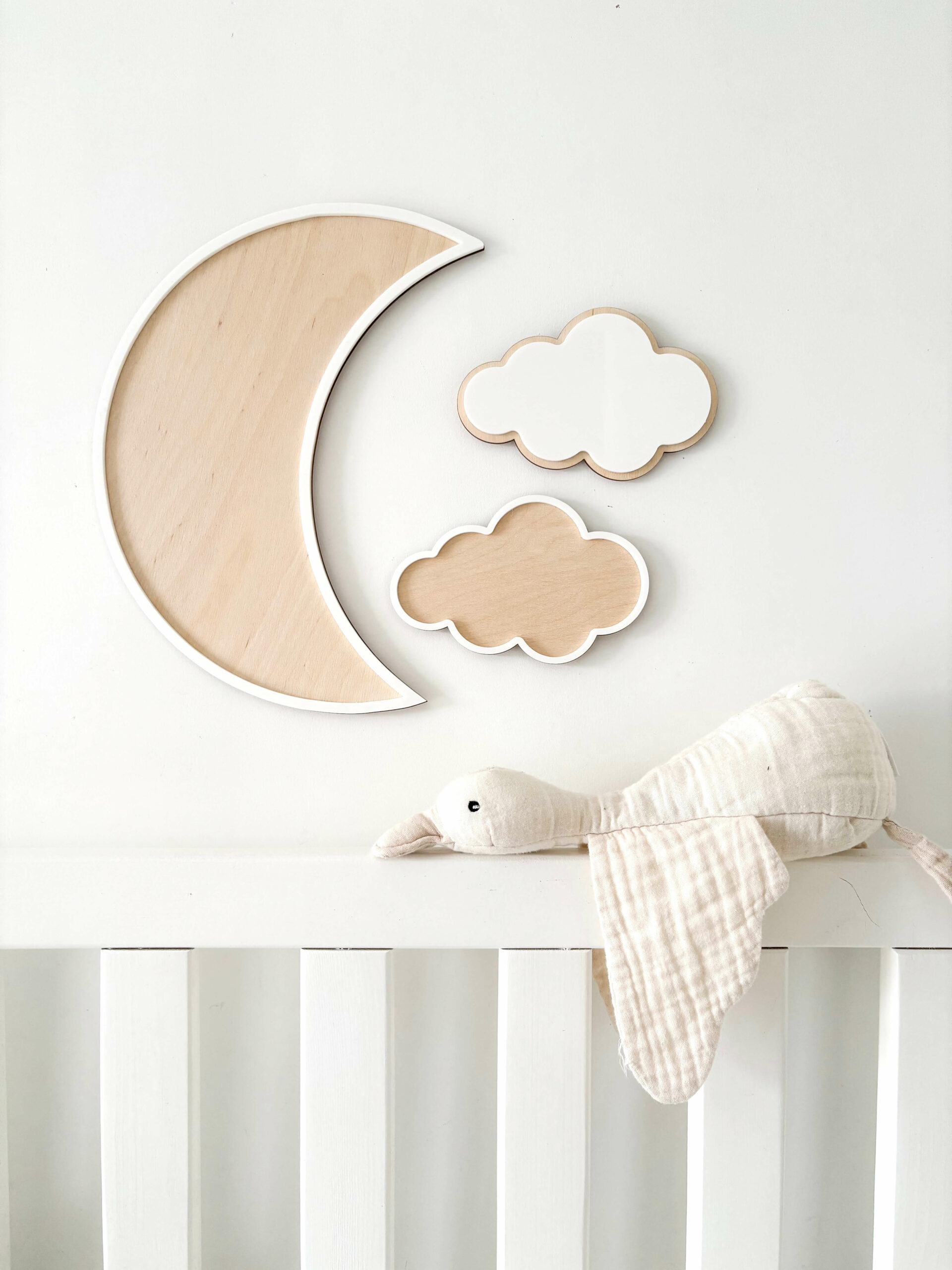 Décoration murale lune et nuages chambre enfant